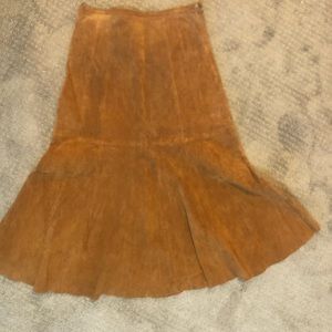 New with tags caramel color suede skirt